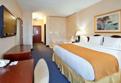 Express & West I-70 Wanamaker By Ihg Hotel Topeka