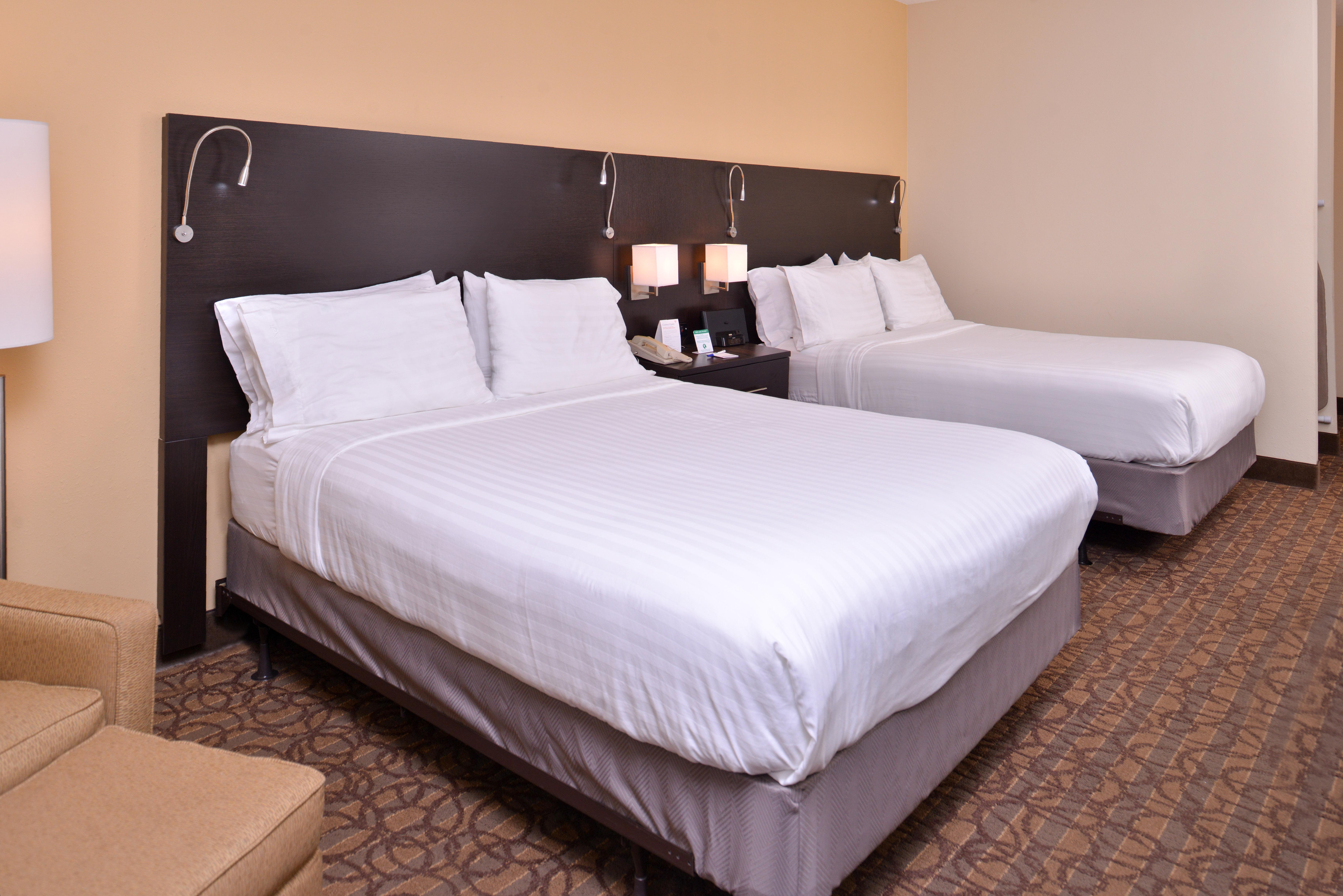 Express & West I-70 Wanamaker By Ihg 2*