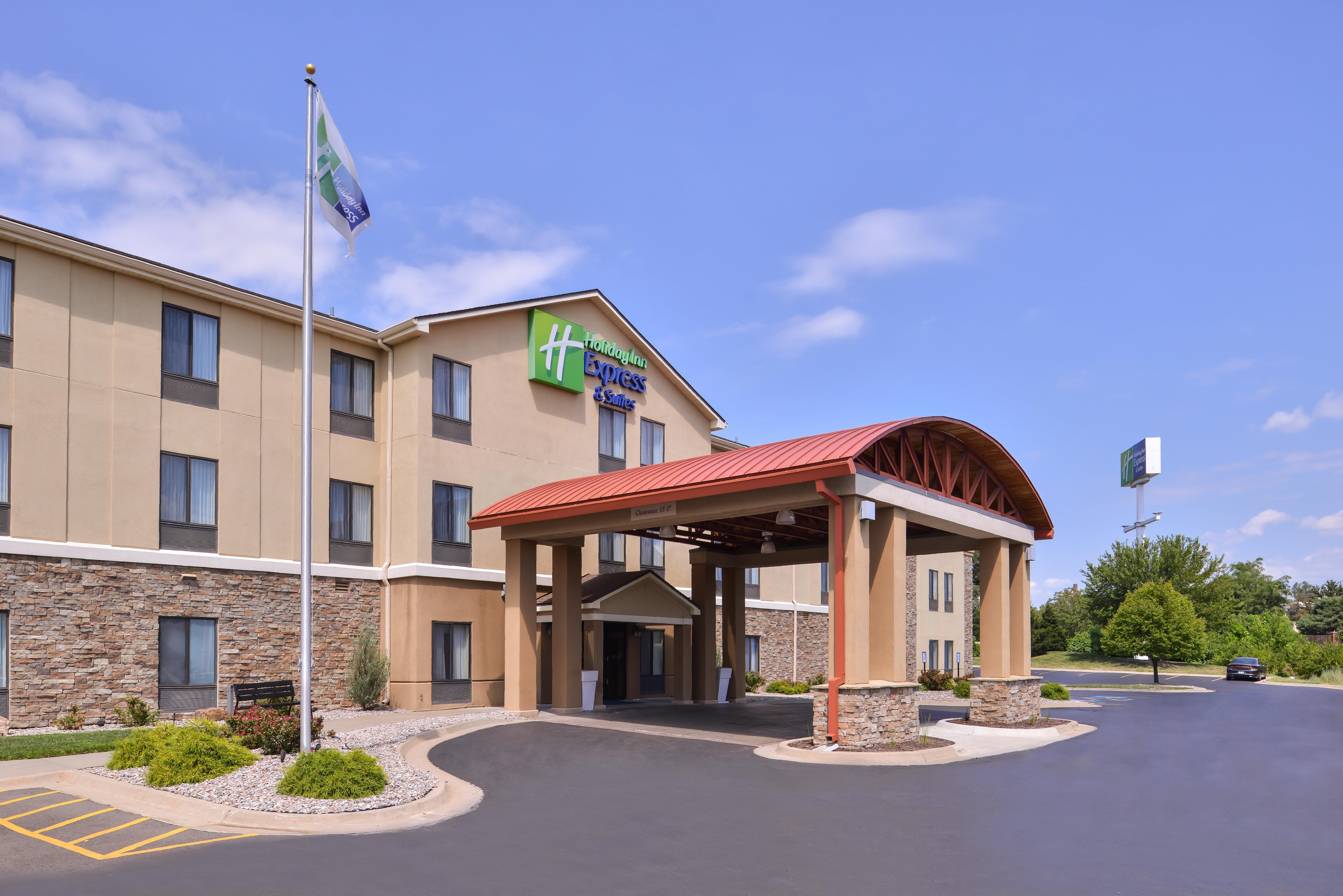 Express & West I-70 Wanamaker By Ihg Hotel 2*