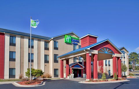 Express & West I-70 Wanamaker By Ihg Topeka